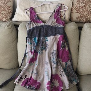 Excellent summer dress.   Has pockets!
